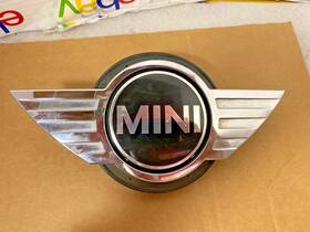 98023140 Mini Oem 2011-2016 Cooper Countryman Rear Trunk Decklid Hatch Emblem Scratch