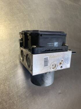 3451-6851839 Mini Cooper 6851839 2011 Anti Lock Brake Hydraulic Pump Module 17723703