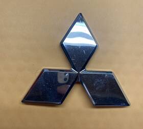 Mr991090 Mitsubishi 2004-2012 Eclipse And Galant Emblem Three Dia Marker Oem