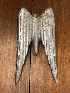 1373208 Mopar 1951-1952 Chrysler Imperial Chrome Winged Hood Ornament With Damage
