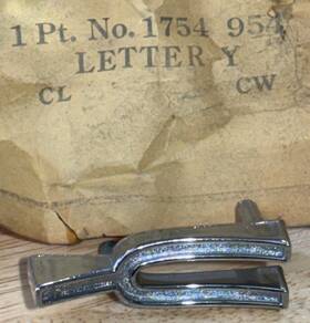 1754954 Mopar Nos 1958 Chrysler Windsor Hood/suburban Tailgate Letter Inch Y #1754954