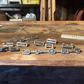 2483443 Mopar 1964 Plymouth Fury Sport Emblem Quarter Panel Nameplate And Others