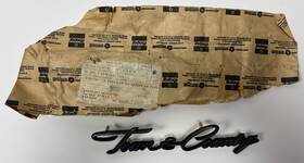 3810230 Mopar New Old Stock Town And Country Nameplate For 1969-78 Models #3810230
