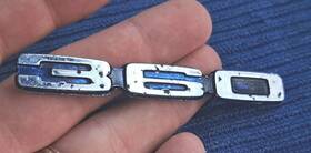 3810255 Mopar Oem 1973-1976 Dodge Dart And Duster 360 Hood Fender Emblem P/n