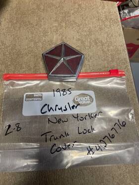 4276776 Mopar 1983-87 Chrysler Pentastar Trunk Lock Flipper Emblem Oem New Yorker / Lebaron