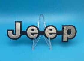 55295253 Mopar 1993-1996 Jeep Cherokee Rear Tailgate Liftgate Emblem Center Silver Oem
