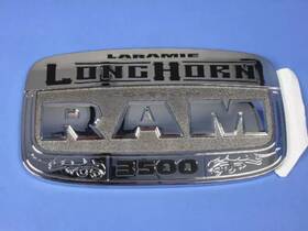 68086888aa Mopar Genuine Front Door Nameplate Right