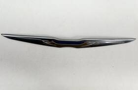 Gapn5002258 Mopar Chrysler Town And Country 2011 - 2016 Oem Rear Lift Gate Chrome Wing Emblem Badge