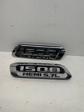 P68276334aa Mopar 2019-2024 Ram Chrome 1500 Hemi 5.7l Right And Left Set Of 2 Hood Emblem Oem