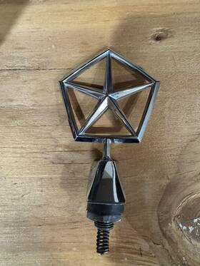 4339013 Mopar Vtg Oem Chrysler Dodge Plymouth 4328188 1984-90 Caravan Voyager Hood Ornament Pentastar