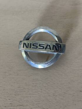 40344-ax000 Nissan Oem Hubcap Wheel Cover Center Cap Emblem Chrome 40344 Ax000 Used Good
