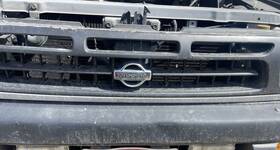 62890-0w000 Nissan 62890 0w000 1996-1999 Pathfinder Front Grill Badge Chrome Logo Oem