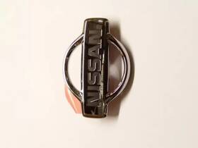 62890-43u00 Nissan Genuine Emblem
