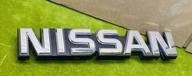 62891-63w00 Nissan 1984-1986 Datsun 720 Truck Grill Emblem Oem Rare Pickup 4wd