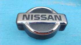62891-93g00 Nissan 90 91 92 Pathfinder Front Grille Emblem Ornament Nameplate 62891 60g00