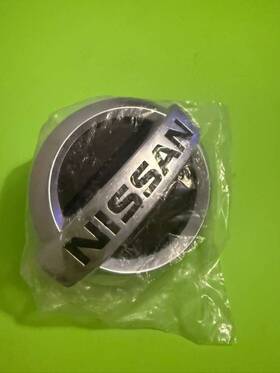 68890-9j400 Nissan 04 05 06 Altima Front Grille Emblem 68890 9j400