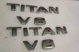80894-75z05 Nissan 2x 2005 - 2015 Titan V-8 Chrome Door Emblems Oem