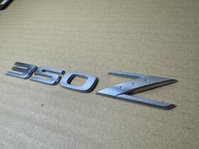 84895c Nissan Free Shipping Oem 03 04 05 06 07 08 350z Rear Trunk Emblem Badge Set