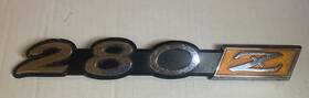 98811n4200fe Nissan Genuine Oem Datsun 280z Side Fender Emblem 75-78 Read Description
