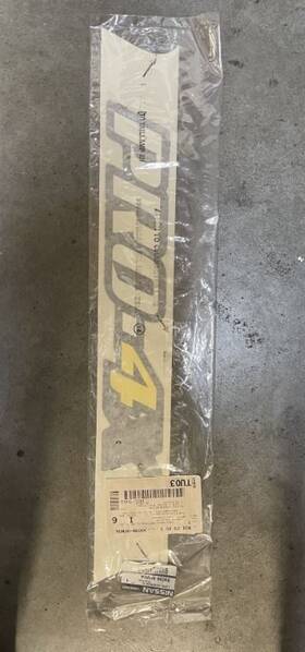 99098-9fm0a Nissan Genuine Label-name Rear Window