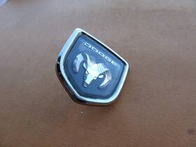 0156390 Oem 01 02 03 Dodge Stratus Front Emblem Logo Badge Symbol Used A43889