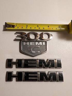 04806328 Oem 2006-2010 Dodge Chrysler Hemi Fender Emblems And Trunk Emblem