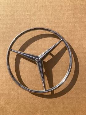 1267580158 Oem Mercedes Body Rear Trunk Emblem 1990 Mercedes-benz 560sel