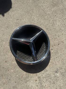 164-888-01-60 Oem Mercedes-benz Gl-class Front Grill Emblem Bracket/ Logo Part A
