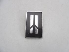 25535551 Oem 1990 1991 Oldsmobile Delta 88 Grille Emblem Black / Chrome