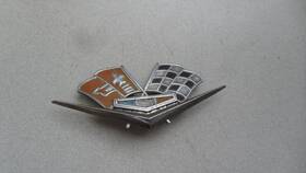 379200 Oem Chevy Corvette 60s 70s Fender Flag Emblem Badge Used Hot Rod Gm 02aa1