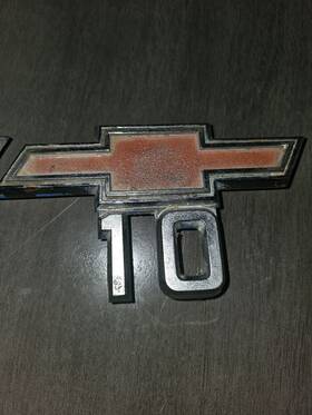 3893751 Oem 67 68 Chevy Truck C10 Fender Emblem Badge Bowtie Logo 10 Series Pair Gm