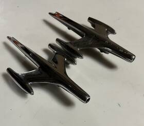 570461lh Oem 1957 Oldsmobile Super 88 98 Chrome Fender Rocket Ornaments L&r Original V8