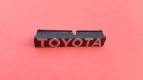 7001 Oem Toyota 4 1/2 Inches Front Grille Vintage Emblem Badge Symbol Logo C19