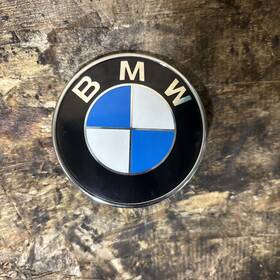 7166445 Oem Bmw E82 E88 128 135 Rear Trunk Tailgate Emblem Logo