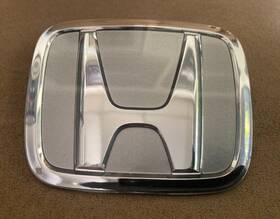 75700-s3y-000zd Oem 00-06 Honda Insight Front Emblem Hood Badge Silverstone Genuine Ze1 G1