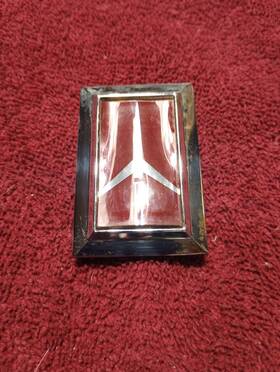 790613-3 Oem 1981 - 1988 Oldsmobile 98 Delta 88 Wheel Center Cap Emblem Vintage