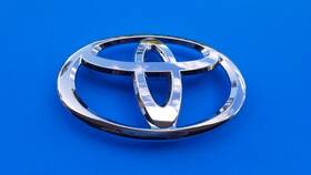 90975-0a244 Oem 06 07 08 Toyota Rav4 Front Grille Chrome Emblem Logo Badge Symbol Sign B2