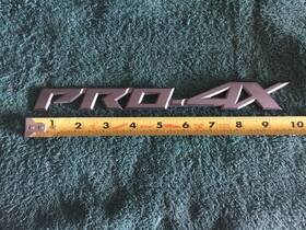 93495-9bu1c Oem Nissan Titan Armada Frontier Trunk Inch Pro-4x Emblem Tailgate Gray