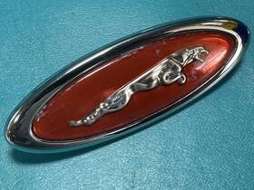 Hjd5770aa Oem 2000-2002 Jaguar Xkr Right Side Fender Emblem Red Logo Badge