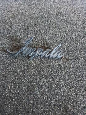 6260499 Oer 1974-75 Chevrolet Inch Impala Front Fender Emblem With Hardware Each Gm Licensed