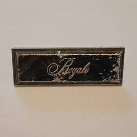 20194798 Oldsmobile 1980-1990 Delta 88 Inch Royale Door Panel Emblem - P/n Pins