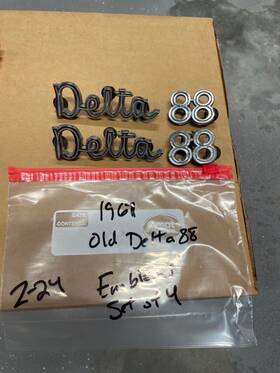 387333 Oldsmobile 1967 Delta 88 - Quarter Emblems Set Of 4 Oem