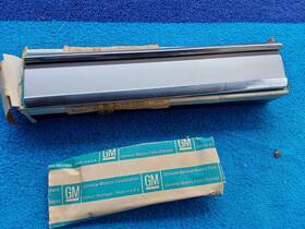393406 Oldsmobile Nos Gm 1966 Olds Cutlass 442 Rh Front Fender Chrome Wide Molding 66
