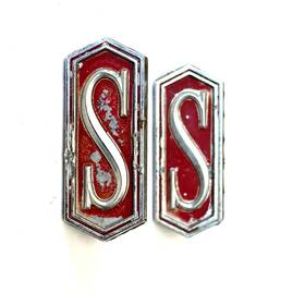 413044 Oldsmobile Vintage Olds Cutlass S Model Emblem Badge Nameplate Lot Of 2