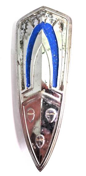 418554 Oldsmobile 7001j Original 1946 1947 Hood Emblem / Ornament Part #