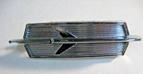4550379 Oldsmobile 1966 Emblem With Posts And Fasteners Likely For The Trunk Lid #4550379 Ja