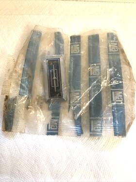 559856 Oldsmobile Nos Gm Wheel Center Emblem 1976-1980 Cutlass 1980-1984 Omega
