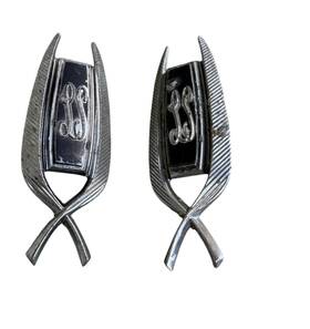 9855865 Oldsmobile 1971-1973 98 Ls Roof Emblems Pair 3-3/8 Inch Oem Sail Panel Badge