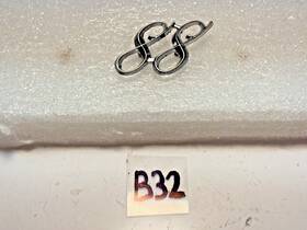9895548 Oldsmobile Vintage 1970s Inch 88 Emblem For Delta #9895548 B32-28
