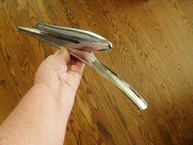 418733 Oldsmobile Gm 1946 1947 Hood Ornament Olds Orn